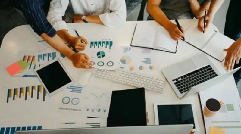 EL ROI in Business: What Every Entrepreneur Should Know